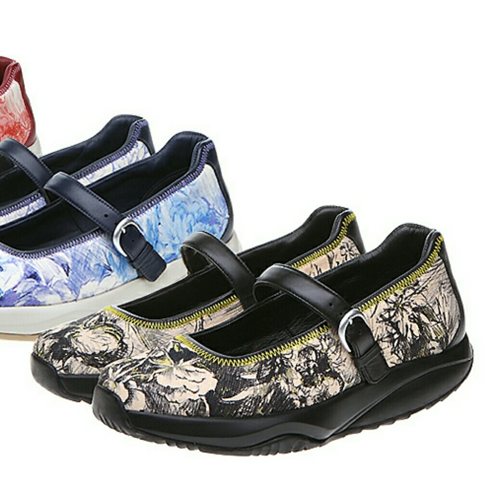 MBT Wunderkind Shoes